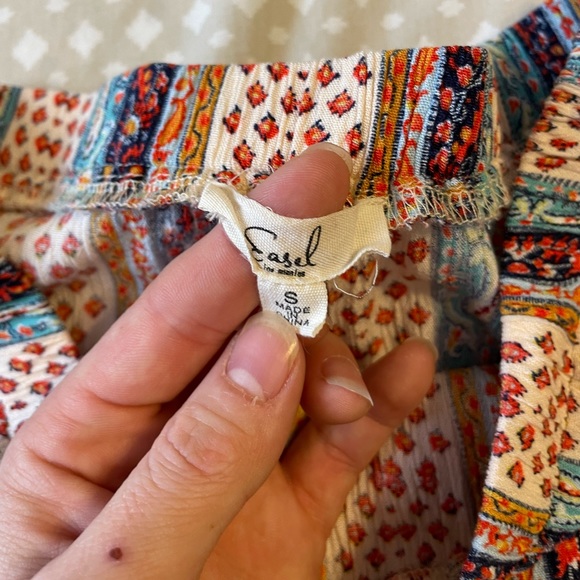 Patterned high/low midi skirt - Picture 3 of 3